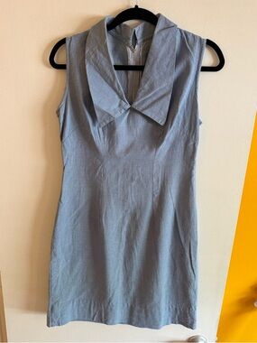 Vintage 70s Sleeveless Light Blue Denim Shift Dress with V-Neck Collar